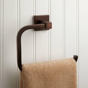 Cool bathroom remodel ideas #halfbathroomideas #smallbathroomideas #bathroomdesignideas Cool bathroom reno ideas small bathroom #halfbathroomideas #smallbathroomideas #bathroomdesignideas