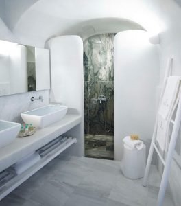 Popular small bathroom layout #halfbathroomideas #smallbathroomideas #bathroomdesignideas Popular bathroom design ideas for small bathrooms #halfbathroomideas #smallbathroomideas #bathroomdesignideas
