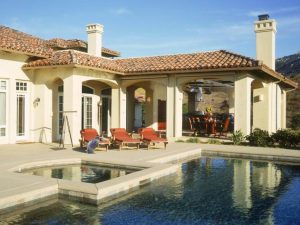 Colorful swimming pool plumbing #swimmingpooldesign #pooldeckandpatiodesigns #smallbackyardpools Colorful backyard pool landscape designs #swimmingpooldesign #pooldeckandpatiodesigns #smallbackyardpools