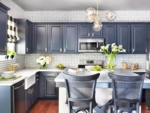 Nice black kitchen cabinets #kitchencabinetremodel #kitchencabinetrefacing Nice cabinet refacing doors and drawers #kitchencabinetremodel #kitchencabinetrefacing