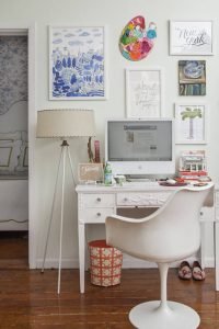 Great modern home office ideas #homeofficedesign #homeofficeideas #officedesignideas Great home office design uk #homeofficedesign #homeofficeideas #officedesignideas