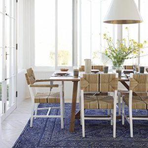 Colorful paint colors for living room and dining room #diningroompaintcolors #diningroompaintideas Colorful blue and gray dining room #diningroompaintcolors #diningroompaintideas