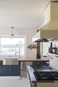 Latest kitchen renovation cost #kitchencabinetremodel #kitchencabinetrefacing Latest cost to change kitchen cabinets #kitchencabinetremodel #kitchencabinetrefacing