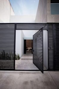 Stunning cheap wood fence panels #privacyfenceideas #gardenfence #woodenfenceideas Stunning cheap privacy fence #privacyfenceideas #gardenfence #woodenfenceideas