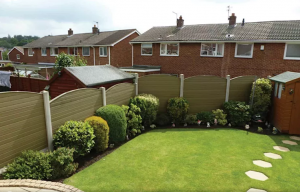 Fantastic types of fences #privacyfenceideas #gardenfence #woodenfenceideas Fantastic small garden fence #privacyfenceideas #gardenfence #woodenfenceideas