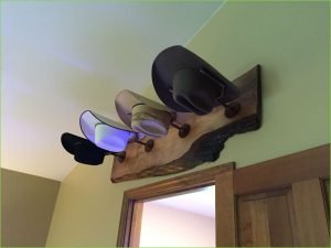 Excited hat rack plans free #diyhatrack #hatrackideas #caprack #hanginghatrack Excited coat hooks wall mounted #diyhatrack #hatrackideas #caprack #hanginghatrack