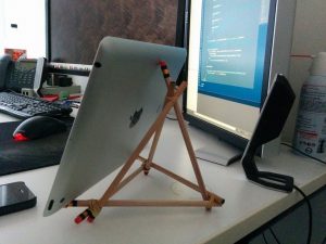 Eye-opening diy phone scanner stand #diyphonestandideas #phoneholderideas #iphonestand Eye-opening iphone charging dock #diyphonestandideas #phoneholderideas #iphonestand