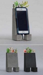 Remarkable diy phone stand #diyphonestandideas #phoneholderideas #iphonestand Remarkable cell phone car mount #diyphonestandideas #phoneholderideas #iphonestand