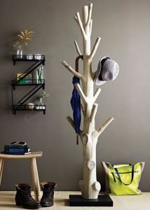 Miraculous hat rack ideas #diyhatrack #hatrackideas #caprack #hanginghatrack Miraculous #diyhatrack #hatrackideas #caprack #hanginghatrack