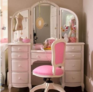 Unleash vanity set with mirror #makeuproomideas #makeupstorageideas #diymakeuporganizer Unleash ikea makeup vanity #makeuproomideas #makeupstorageideas #diymakeuporganizer
