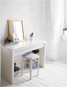 Wondrous makeup desk #makeuproomideas #makeupstorageideas #diymakeuporganizer Wondrous makeup desk vanity #makeuproomideas #makeupstorageideas #diymakeuporganizer