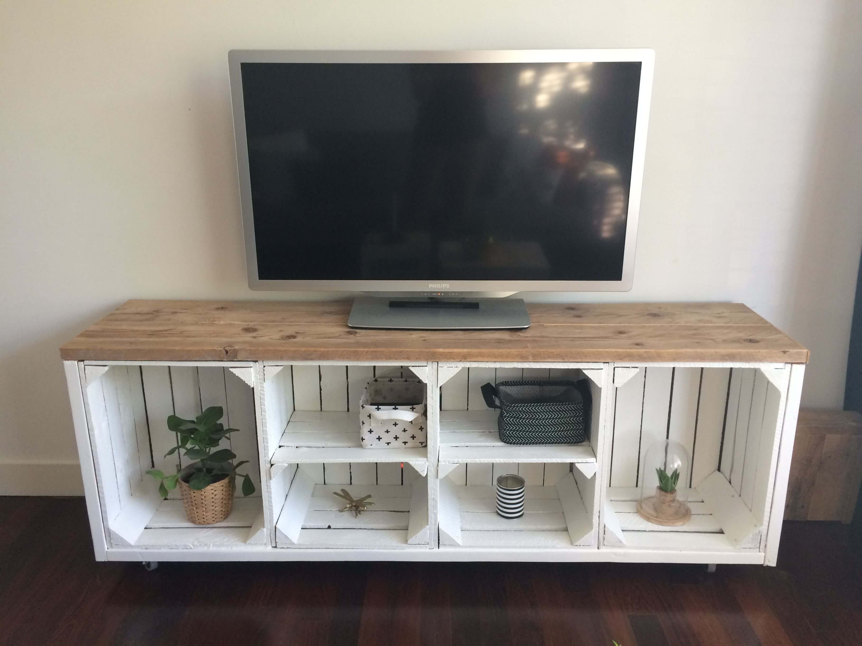 DIY White Wooden Crate TV Stand Ideas 